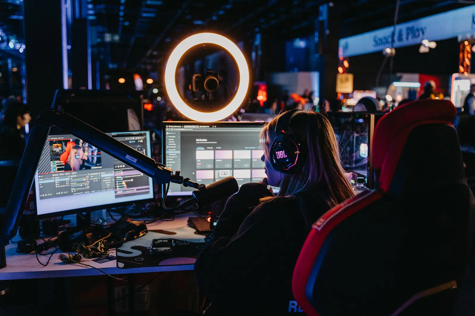 Streamer Setups von der Creator Area an der gamescom LAN 2024